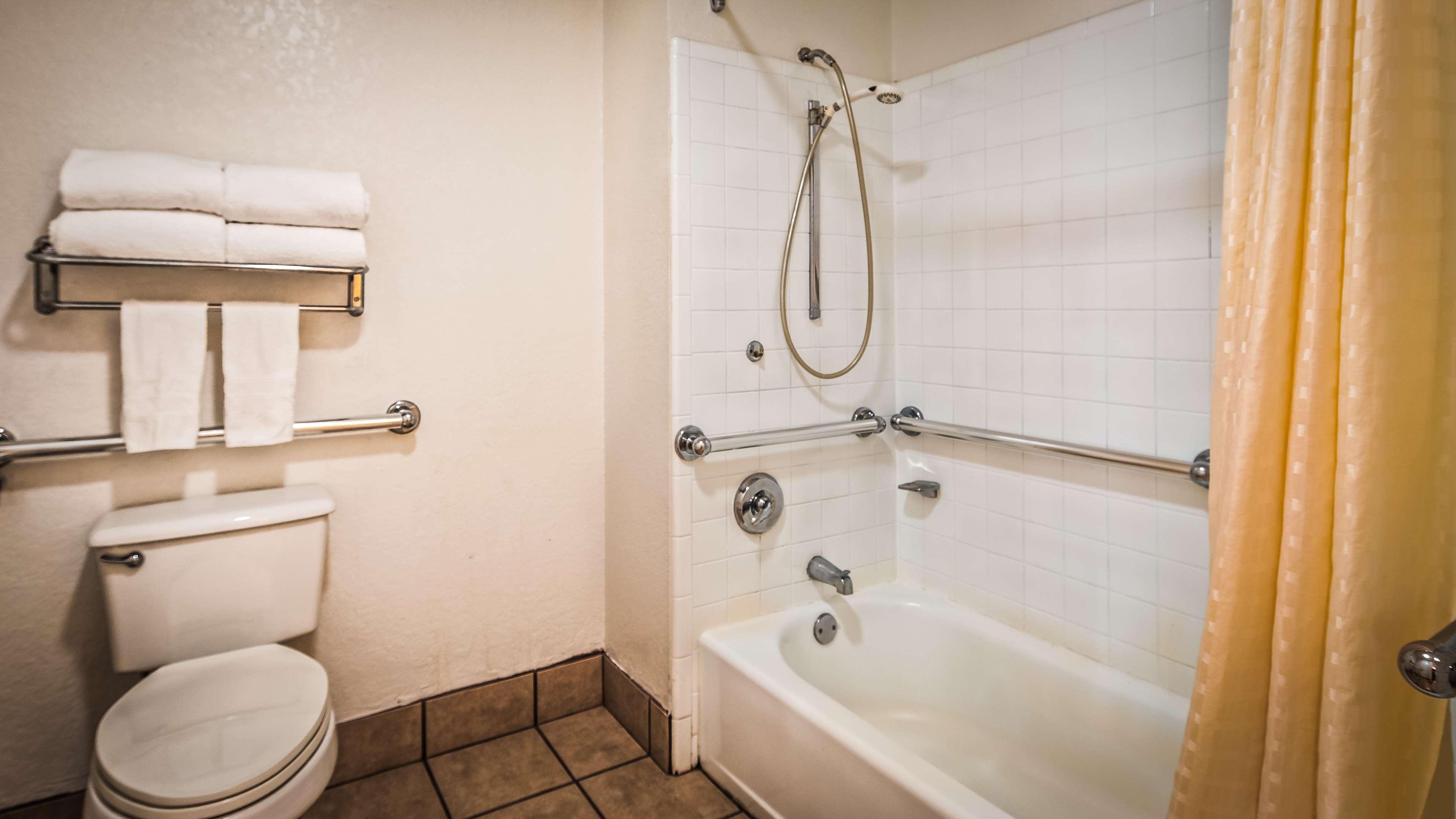 Surestay Hotel By Best Western Floresville Экстерьер фото